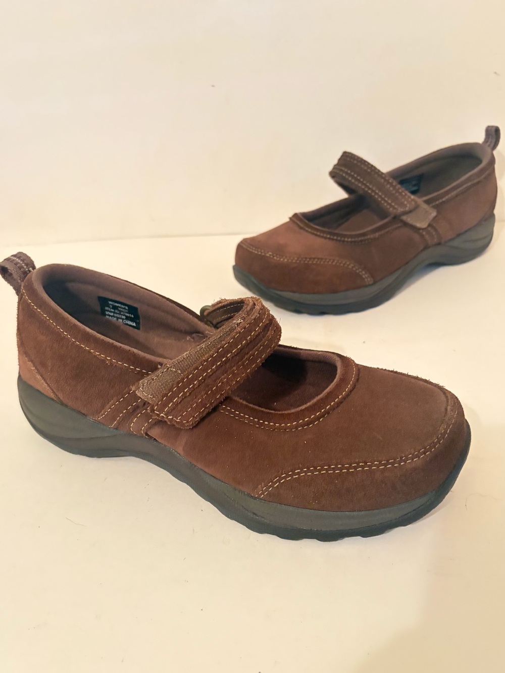 LL Bean Brown Suede Comfort Mocs Mary Jane Shoes Sz 7 Wide Width